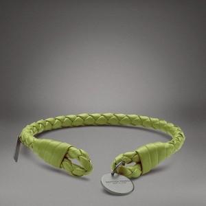 I bracciali in pelle di Bottega Veneta I bracciali in pelle di Bottega Veneta