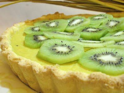 L'ESTATE SI SPECCHIA NELLO STAGNO DI NARCISO - TORTA DI KIWI ALLA CREMA - CREAMY KIWI FRUIT CAKE