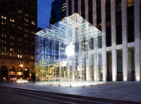 Apple Store Fifth Avenue: lo scrigno dei desideri. FOTO GALLERY