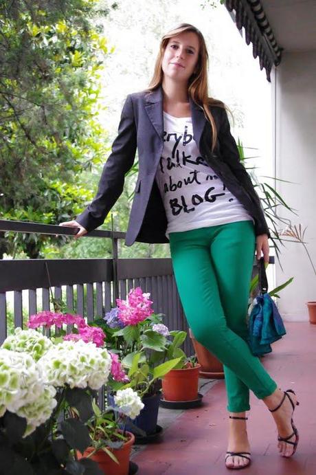 Same t-shirt with green pants Same t-shirt with green pants