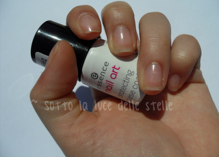Review - Essence: Nail art protecting base coat