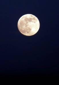 L’Eclissi di Luna del 15 giugno 2011: Plenilunio d’Alabastro