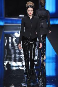 Karl Lagerfeld cancella per il momento il prêt-à-porter uomo e donna / Karl Lagerfeld temporarily cancels men’s and women’s ready-to-wear