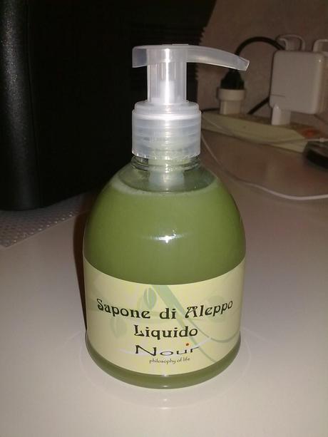 Lavaggio dei pennelli con il Sapone di Aleppo...che scoperta! Lavaggio dei pennelli con il Sapone di Aleppo...che scoperta!