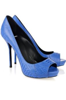 Inspired by eletric blue shoes! Inspired by eletric blue shoes!