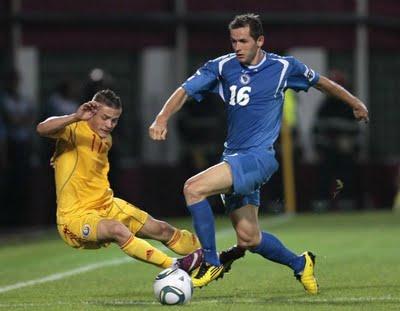 Lulic alla Lazio: il laterale bosniaco ha firmato un contratto di 5 anni