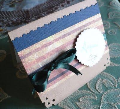 Biglietti d'auguri: il Femminile e il Sobrio - Card making two styles Biglietti d'auguri: il Femminile e il Sobrio - Card making two styles