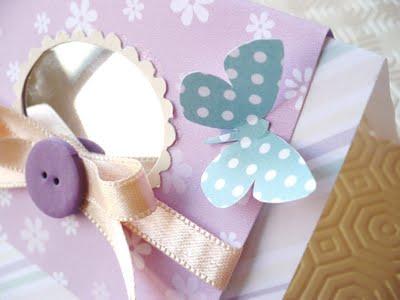 Biglietti d'auguri: il Femminile e il Sobrio - Card making two styles Biglietti d'auguri: il Femminile e il Sobrio - Card making two styles