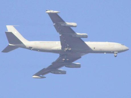 Russia: aereo atterra su autostrada Russia: aereo atterra su autostrada