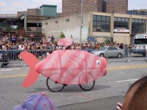 Come farsi del male fisicamente sul Cyclone a Coney Island (e alla Mermaid Parade)