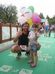 Marco e Giada Caggiati arrivo triathlon bardolino Marco e Giada Caggiati arrivo triathlon bardolino