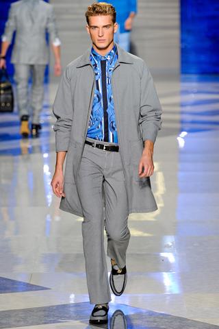 [Fashion Show] Milano Moda Uomo: Versace P/E 2012