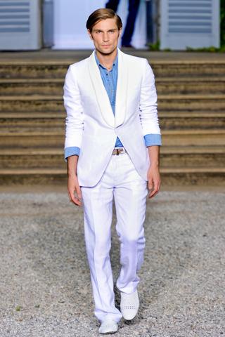 [Fashion Shows] Milano Moda Uomo: Roberto Cavalli P/E 2012