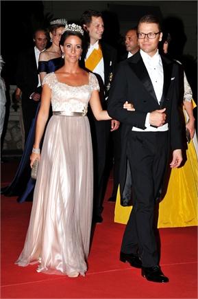 Alberto di Monaco e Charlene Wittstock: abiti, ospiti e fuochi al banchetto (prima di andare a letto)
