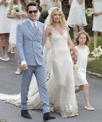 Kate Moss Sposa in Galliano!