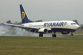 L'Antitrust sanziona Ryanair per pratiche commerciali scorrette: 550.000 Euro di multa