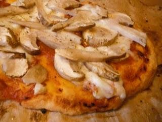 LE PIZZETTE DELL'ARABA FELICE A MODO MIO....E L' INGREDIENTE D'ONORE: IL PORCINO CRUDO