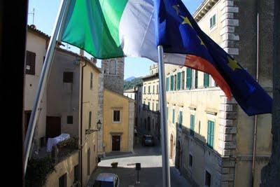 dalla finestra del Sindaco di San Casciano dei Bagni dalla finestra del Sindaco di San Casciano dei Bagni