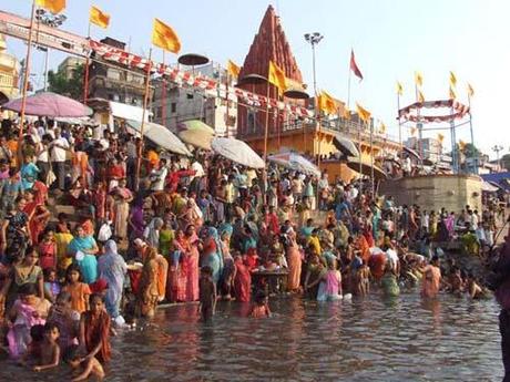 Reportage: lungo il corso del Gange, alle fonti della spiritualità hindu