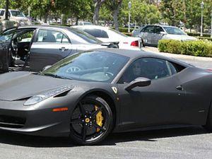 Ozzy Osbourne - Compra una nuova Ferrari 458 Italia NightHawk Carbon Ediction