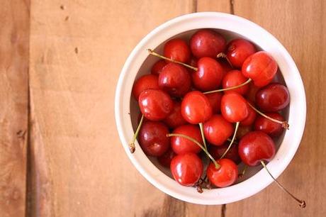 Una speciale tortina alle ciligie ... su Donne sul web! IMG_4641