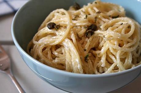 Pasta ricotta, erbe aromatiche e capperi IMG_4792
