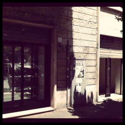 Aperto per ferie: si prega di disturbare. Aperto per ferie: si prega di disturbare.