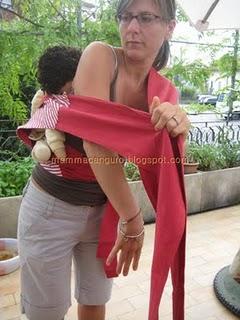 Mei tai: come usarlo sulla schiena. Modalità di carico 1 Mei tai: come usarlo sulla schiena. Modalità di carico 1