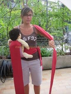 Mei tai: come usarlo sulla schiena. Modalità di carico 1 Mei tai: come usarlo sulla schiena. Modalità di carico 1