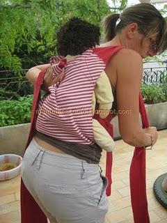 Come usare il Mei Tai sulla schiena. Modalità di carico 2 Come usare il Mei Tai sulla schiena. Modalità di carico 2