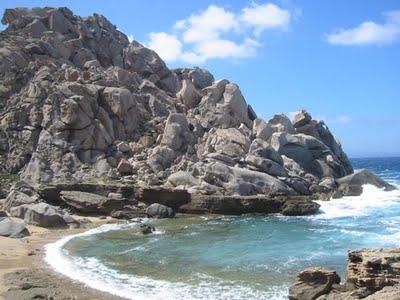 L'Ultima Cala Incontaminata. Valle della Luna, Santa Teresa di Gallura, Capo Testa, Sardegna. Follie e Scommesse.