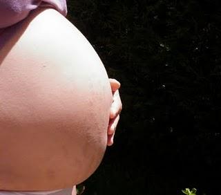 NON MI VEDO PIÙ I PIEDI NON MI VEDO PIÙ I PIEDI