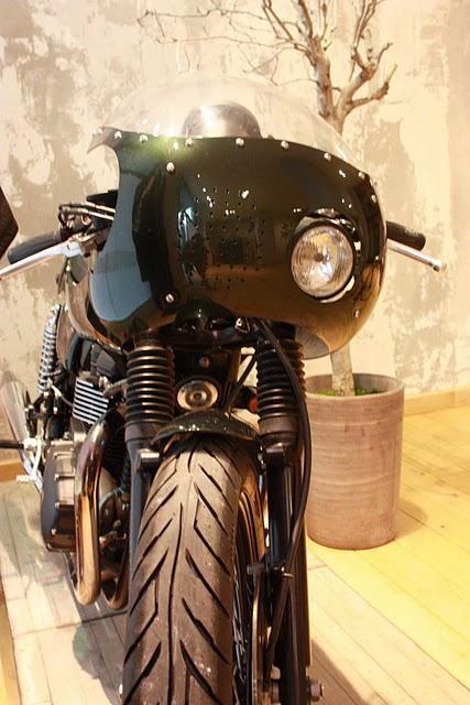 Atelier HOOK MOTORS Atelier HOOK MOTORS