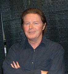 http://upload.wikimedia.org/wikipedia/commons/thumb/7/77/Don_Henley_%28cropped%29.jpg/220px-Don_Henley_%28cropped%29.jpg
