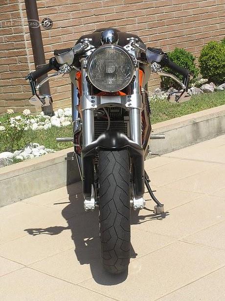 Le Fatteincasa : Maleducata by Tazio Le Fatteincasa : Maleducata by Tazio