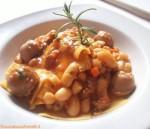 fagioli,salsicce,odori,aglio