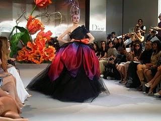 CHRISTIAN DIOR HAUTE COUTURE FW 2010.11 CHRISTIAN DIOR HAUTE COUTURE FW 2010.11