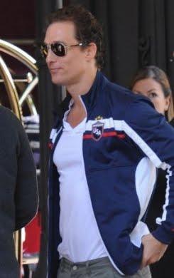 I sunglasses Dolce & Gabbana Gold Edition di Matthew McConaughey