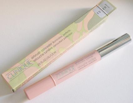 A close up on make up n°7: Clinique Airbrush Concealer 01 Fair