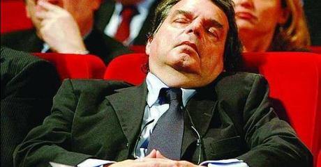 Lavorasse invece di parlare (video) Lavorasse invece di parlare (video)