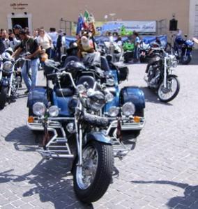 Agosto in moto: Moto tour Sicilia-Malta, Motoraduno Montiespa Day Iblei e Vespa Day
