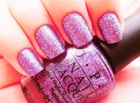 Nail Art effetto brillante: smalti con pagliuzze