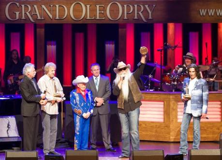 Gli Oak Ridge Boys sul palco del Grand Ole Opry sabato scorso