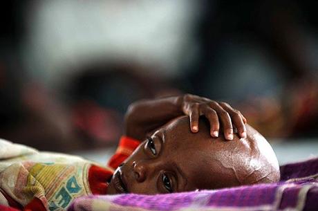 http://deboradale.com/blog1/wp-content/uploads/2011/07/Somalia-Famine-2011.jpg