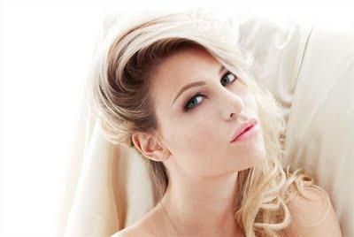 Vanity Fair: Barbara Berlusconi su Pato e le sue frequentazioni non accetta lezioni Vanity Fair: Barbara Berlusconi su Pato e le sue frequentazioni non accetta lezioni