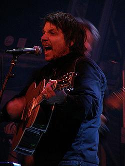 http://upload.wikimedia.org/wikipedia/commons/thumb/e/e0/Jefftweedyps07.jpg/250px-Jefftweedyps07.jpg