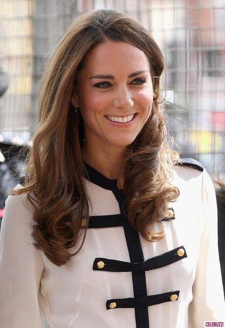 FASHION ICON | Kate Middleton e il military mood Alexander McQueen