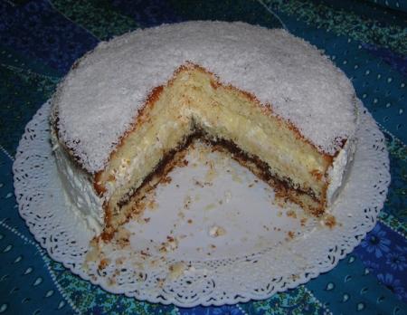 Torta allo yogurt con farina di cocco