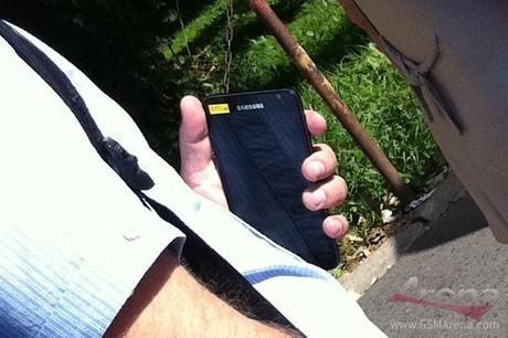 gsmarena 002 Primi scatti rubati al nuovo Samsung Galaxy Note !