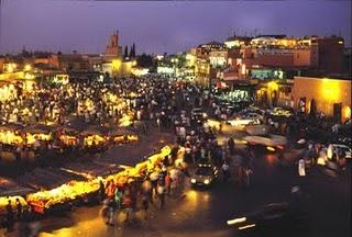 Spazio culturale della piazza Jemaa el-Fna a Marrakesh